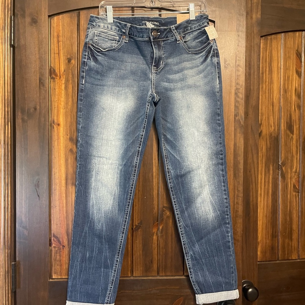 Maurices Medium Wash Ankle Crop Jeans
